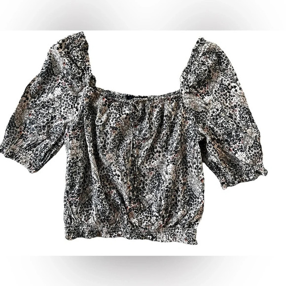 Size XS PAIGE Elise smocked crop top in excellent like-new conditionβ - Picture 5 of 6